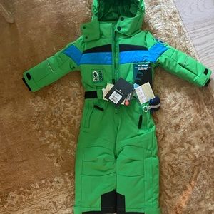 Poivre Blanc snowsuit- size 2 NWT